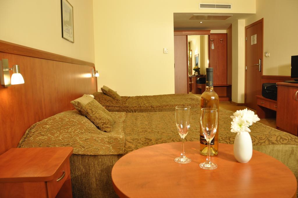 Legends Hotel Sofia Exterior photo