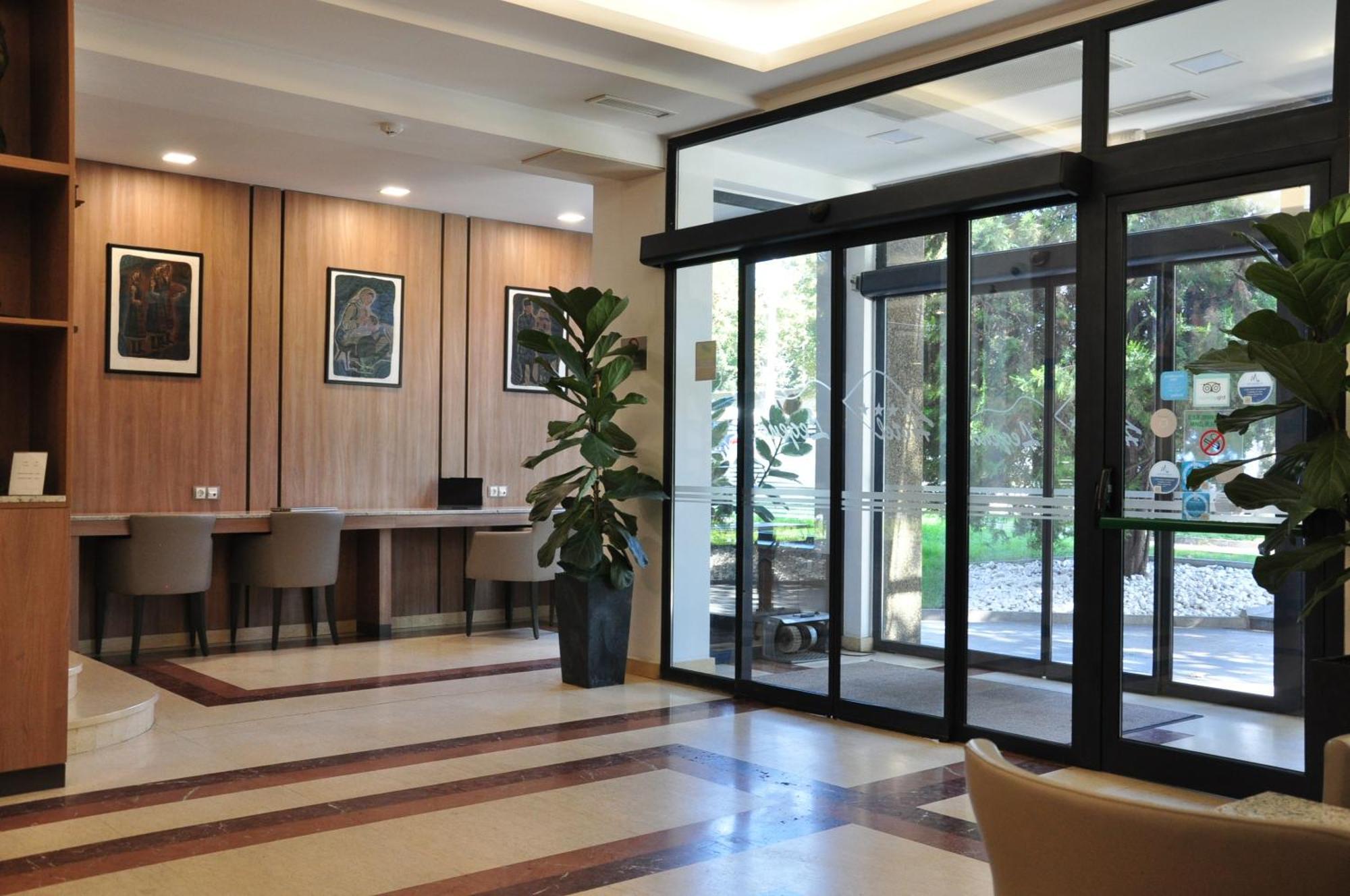 Legends Hotel Sofia Exterior photo